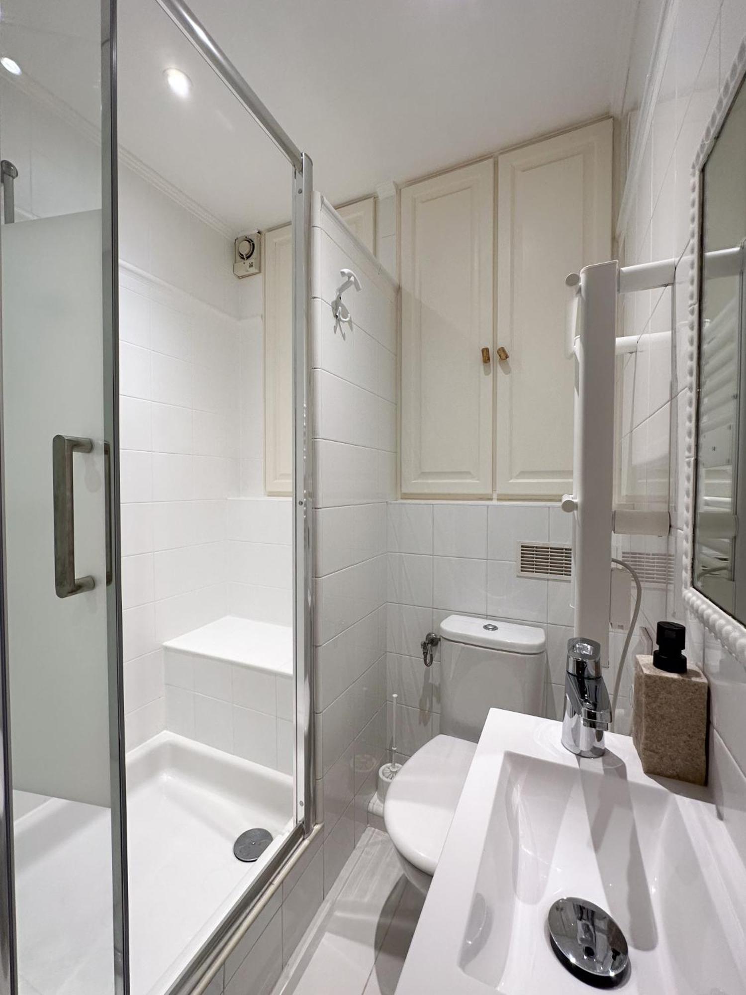 Апартаменты Le Balneo Jacuzzi Vieil Antibes Safranier Экстерьер фото